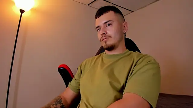 Snapshot of james_connor2 chatting on 03-12-25, 07:06 james connor2 online show from 03-12-25, 07:06