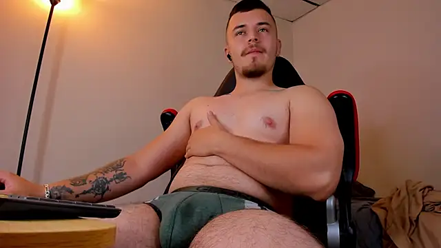 Snapshot of james_connor2 chatting on 03-14-25, 09:54 james connor2 online show from 03-14-25, 09:54