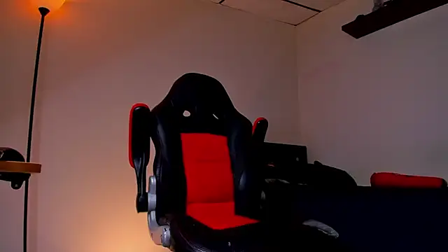 Snapshot of james_connor2 chatting on 09-11-25, 07:03 james connor2 online show from 09-11-25, 07:03