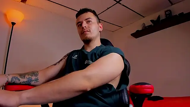 Snapshot of james_connor2 chatting on 09-14-25, 05:45 james connor2 online show from 09-14-25, 05:45