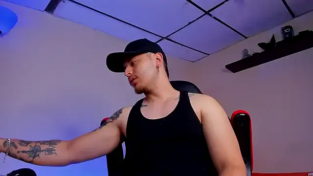 Snapshot of james_connor2 chatting on 09-28-25, 02:44 james connor2 online show from 09-28-25, 02:44