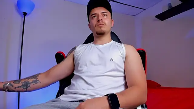 Snapshot of james_connor2 chatting on 10-04-25, 07:45 james connor2 online show from 10-04-25, 07:45