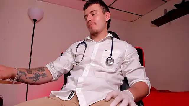 Snapshot of james_connor2 chatting on 10-15-25, 07:47 james connor2 online show from 10-15-25, 07:47