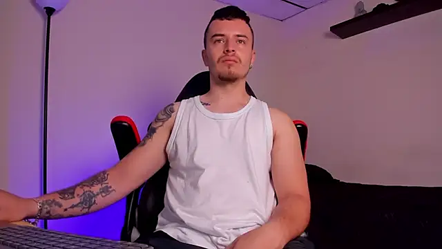 Snapshot of james_connor2 chatting on 11-02-25, 03:58 james connor2 online show from 11-02-25, 03:58