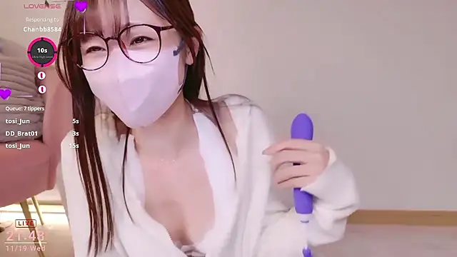 meg 0901 online show from 11-19-25, 12:49