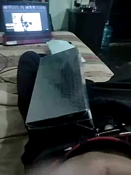 Snapshot of Gibbzmx chatting on 10-07-25, 04:31 Gibbzmx online show from 10-07-25, 04:31