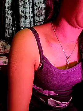 Snapshot of sexy-mohini chatting on 02-17-25, 01:15 sexy-mohini online show from 02-17-25, 01:15