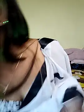 Snapshot of sexy-mohini chatting on 03-09-25, 06:39 sexy-mohini online show from 03-09-25, 06:39