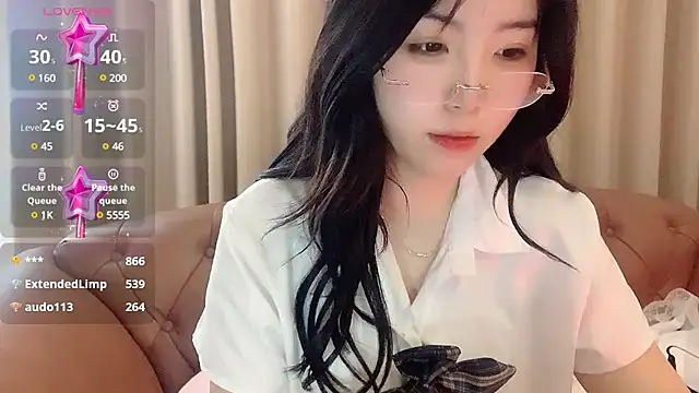 NickiBloom online show from 02-20-25, 07:01