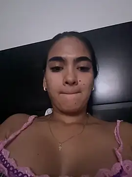 Snapshot of NatyFerrer_ chatting on 06-06-26, 03:33 NatyFerrer online show from 06-06-26, 03:33