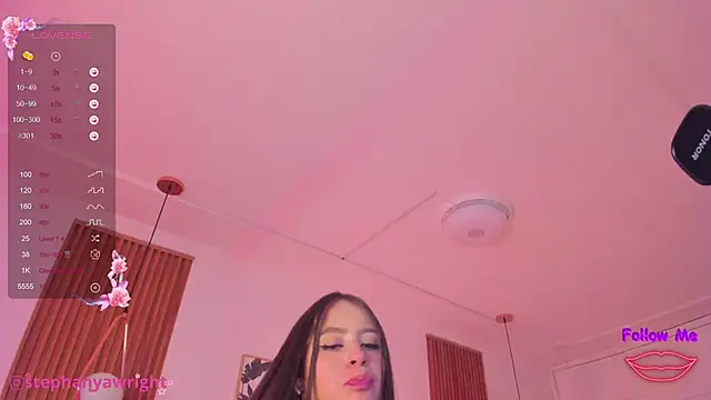 Snapshot of TiffanyWright chatting on 02-18-25, 03:54 TiffanyWright online show from 02-18-25, 03:54