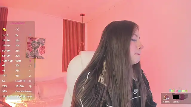 Snapshot of TiffanyWright chatting on 11-07-25, 11:32 TiffanyWright online show from 11-07-25, 11:32