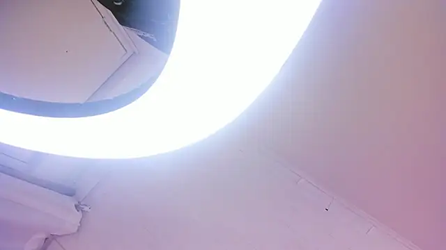 Snapshot of TiffanyWright chatting on 11-15-25, 11:40 TiffanyWright online show from 11-15-25, 11:40