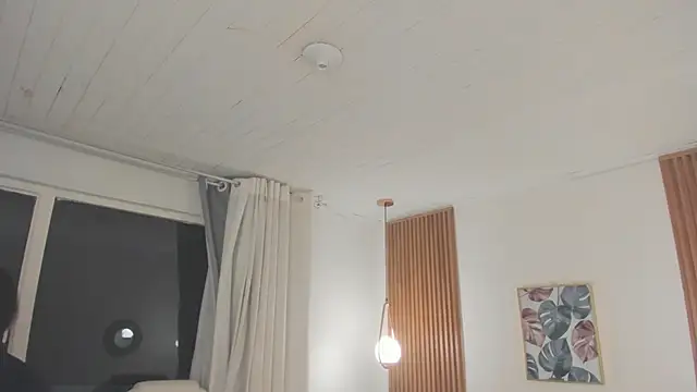 Snapshot of TiffanyWright chatting on 12-04-25, 02:15 TiffanyWright online show from 12-04-25, 02:15