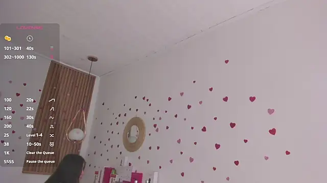 TiffanyWright online show from 03-31-26, 01:33