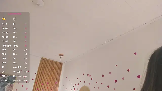 TiffanyWright online show from 04-17-26, 01:25