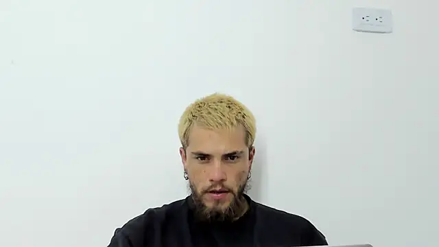 Beard xox online show from 06-20-26, 02:25