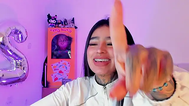 shadowcatt  online show from 02-16-26, 07:43