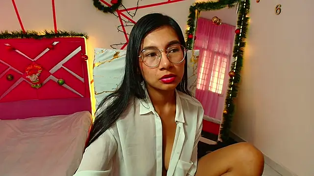 Snapshot of _Jessi29_ chatting on 12-10-24, 09:54 Jessi29 online show from 12-10-24, 09:54