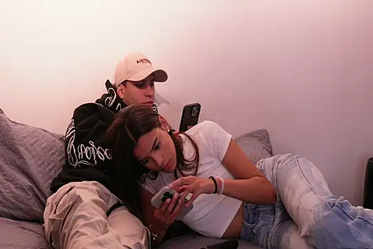 Snapshot of Nicky_and_Blake chatting on 03-03-25, 12:15 Nicky and Blake online show from 03-03-25, 12:15