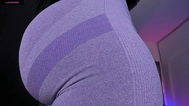 samaay07  online show from 10-23-25, 04:01