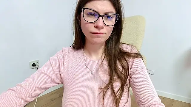 Jullyenn3 online show from 03-20-25, 07:25