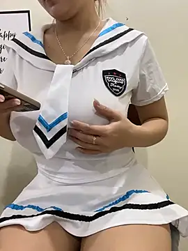 Shirato hana online show from 02-13-25, 01:50