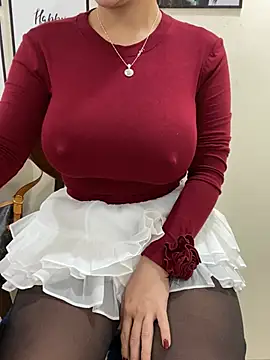 Shirato hana online show from 02-25-25, 06:25