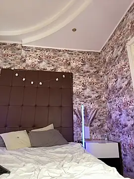 Snapshot of Mary_Walker chatting on 03-20-25, 05:57 Mary Walker online show from 03-20-25, 05:57