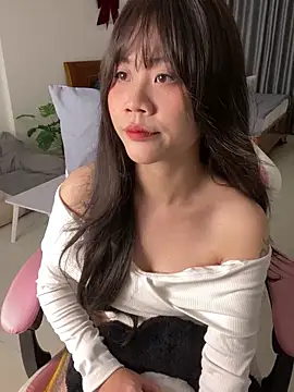 Snapshot of -rosiie- chatting on 01-20-25, 06:32 -rosiie- online show from 01-20-25, 06:32