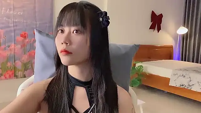 Snapshot of -rosiie- chatting on 03-03-25, 02:48 -rosiie- online show from 03-03-25, 02:48