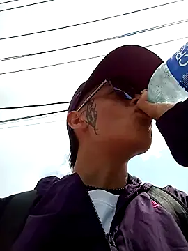 Snapshot of Cuervo_maniaco chatting on 12-26-24, 06:12 Cuervo maniaco online show from 12-26-24, 06:12