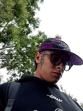 Snapshot of Cuervo_maniaco chatting on 01-09-25, 03:34 Cuervo maniaco online show from 01-09-25, 03:34