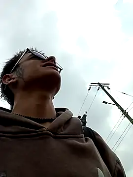 Snapshot of Cuervo_maniaco chatting on 03-15-25, 03:37 Cuervo maniaco online show from 03-15-25, 03:37