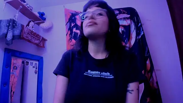 Lucyfx666 online show from 04-28-26, 10:37