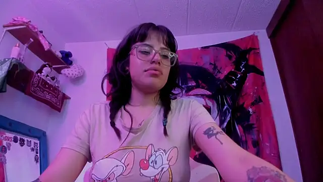Snapshot of Lucyfx666 chatting on 05-26-26, 07:21 Lucyfx666 online show from 05-26-26, 07:21
