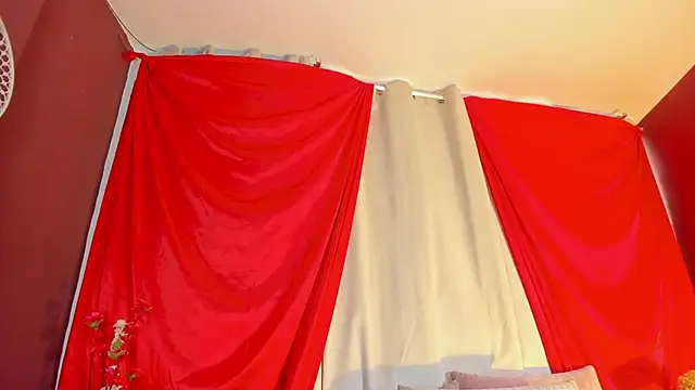 Snapshot of wini_fer chatting on 11-06-25, 12:17 wini fer online show from 11-06-25, 12:17