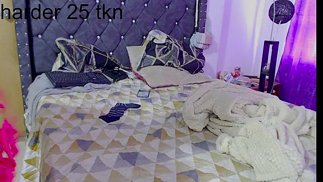 Snapshot of leoytessa_10 chatting on 03-05-25, 05:50 leoytessa 10 online show from 03-05-25, 05:50