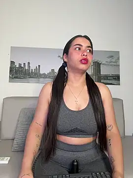 SophieRoyals online show from 04-22-26, 01:34