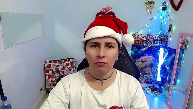 victoria jones online show from 12-15-25, 02:10