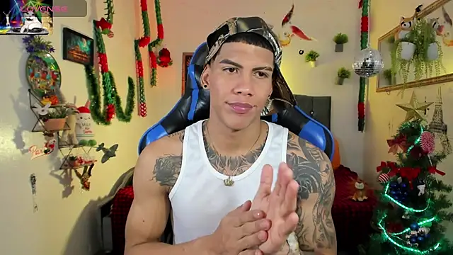 Damian latinxxx online show from 12-22-25, 03:14