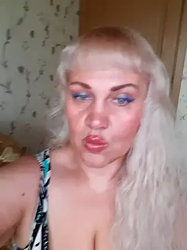 IsabellaBoni online show from 10-30-25, 06:48