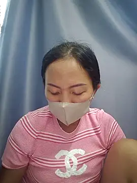 Snapshot of Baby-sexytits18 chatting on 10-02-25, 01:23 Baby-sexytits18 online show from 10-02-25, 01:23