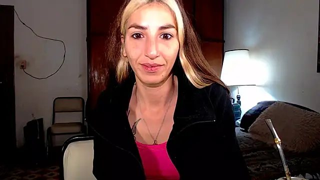 stephieval  online show from 06-16-26, 07:33