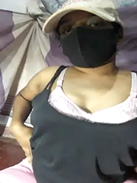 Tharukasenevirathne online show from 06-29-26, 04:51