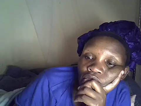 Snapshot of Sweet_serah chatting on 06-27-26, 12:22 Sweet serah online show from 06-27-26, 12:22
