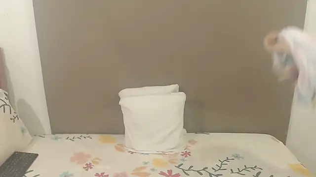 Snapshot of kimberlyjamexxx chatting on 10-12-25, 03:16 kimberlyjamexxx online show from 10-12-25, 03:16