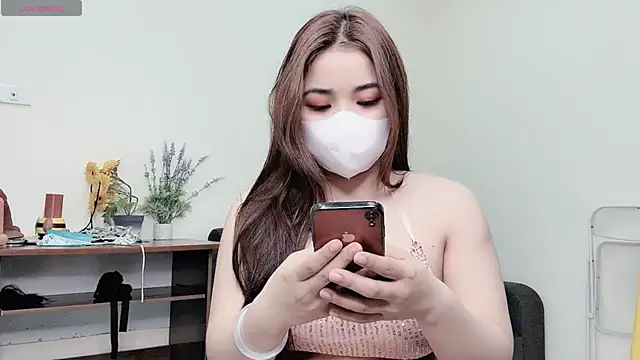 LyLy Office online show from 02-25-25, 02:03