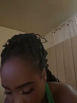 Britanymooree online show from 03-20-26, 08:14