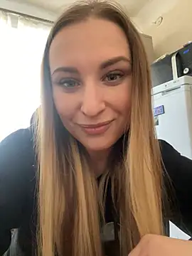 Snapshot of OlgaBuzzz chatting on 02-14-25, 06:56 OlgaBuzzz online show from 02-14-25, 06:56